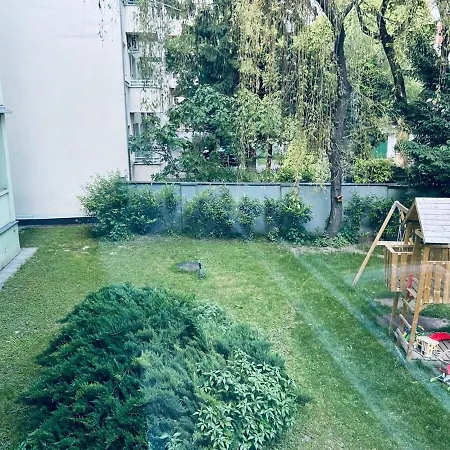 Cozy Place With A Balcony * Μπρατισλάβα