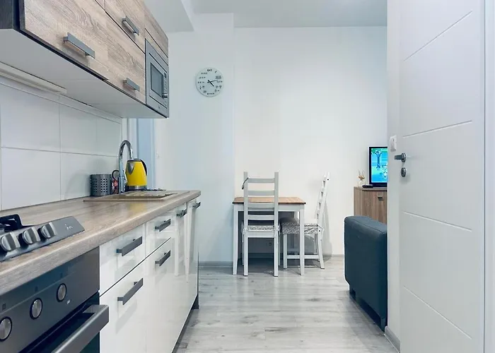 Cozy Place With A Balcony Apartmán *