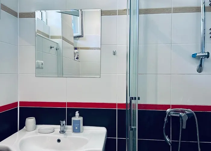 Cozy Place With A Balcony *