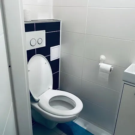 Cozy Place With A Balcony Apartamento Bratislava